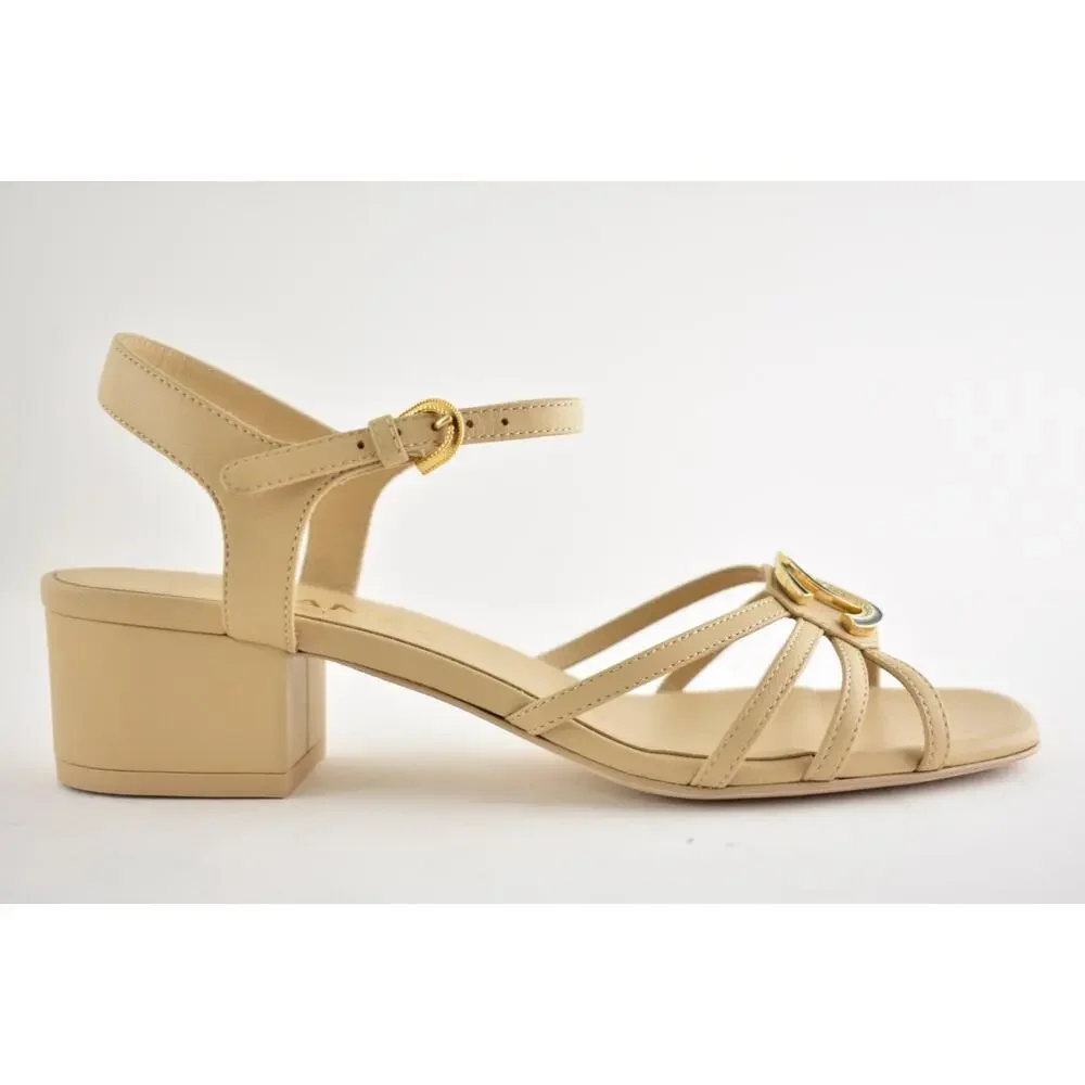 CHANEL 25p beige